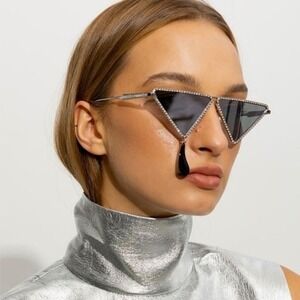 NEW!!! GUCCI Sunglasses GG1252S 001 Authentic